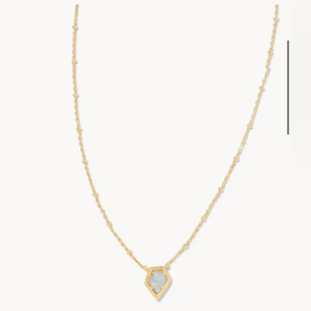 [SOLD] NWT Kendra Scott Framed with Gold Tess Satellite Pendant Necklace
